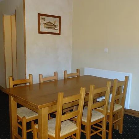 Lautaret 5 Apartman *